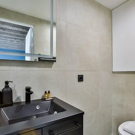 12.typical Parisian Studio#le Marais#beaubourg#ac *